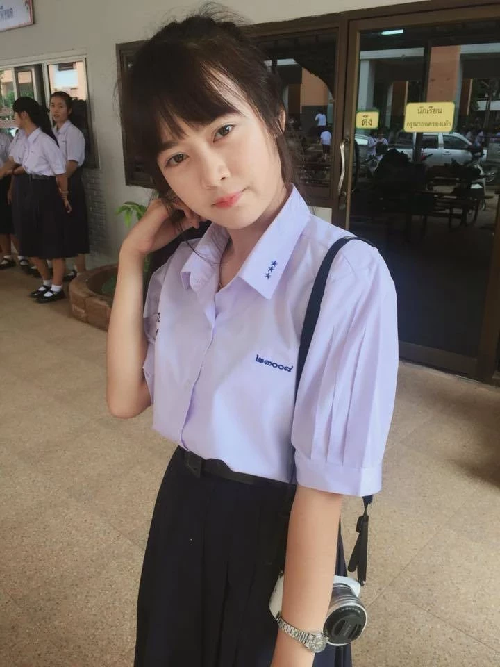 精选动态图泰國18歲女高中生自拍-2