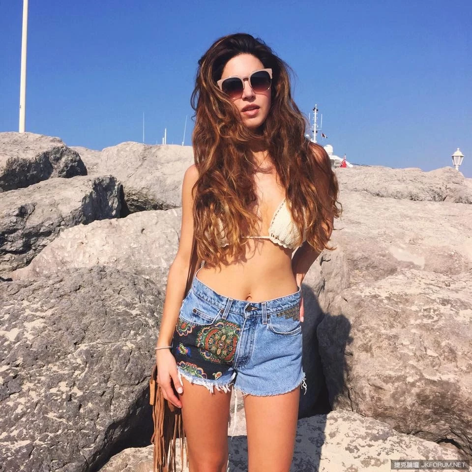 IG超過三百萬粉絲的超人氣時尚女王 Negin Mirsalehi-48