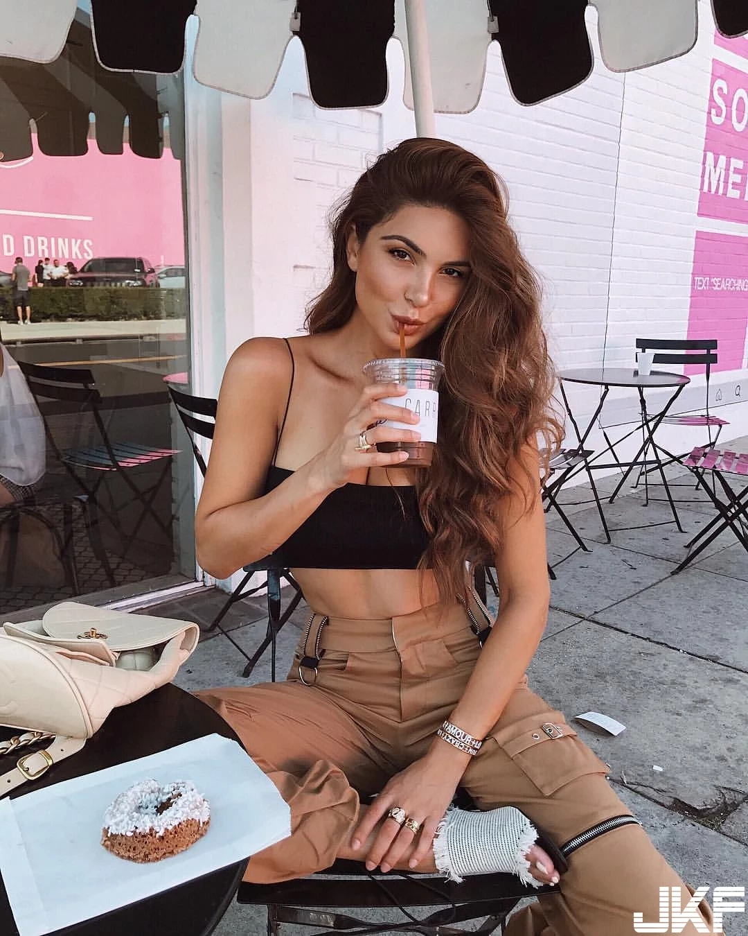 時尚辣模 Negin Mirsalehi 小麥肌更顯身材線條 太正點了-9