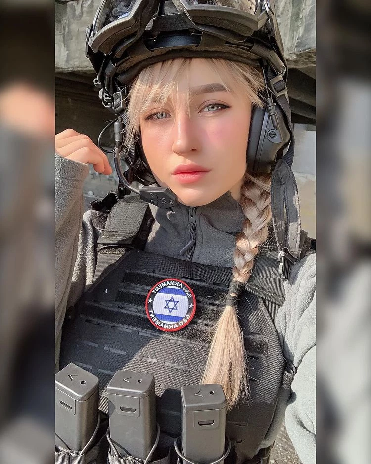 戰力無敵 以色列女兵Natalia Fadeev美顏搭軍服想被掃射-17