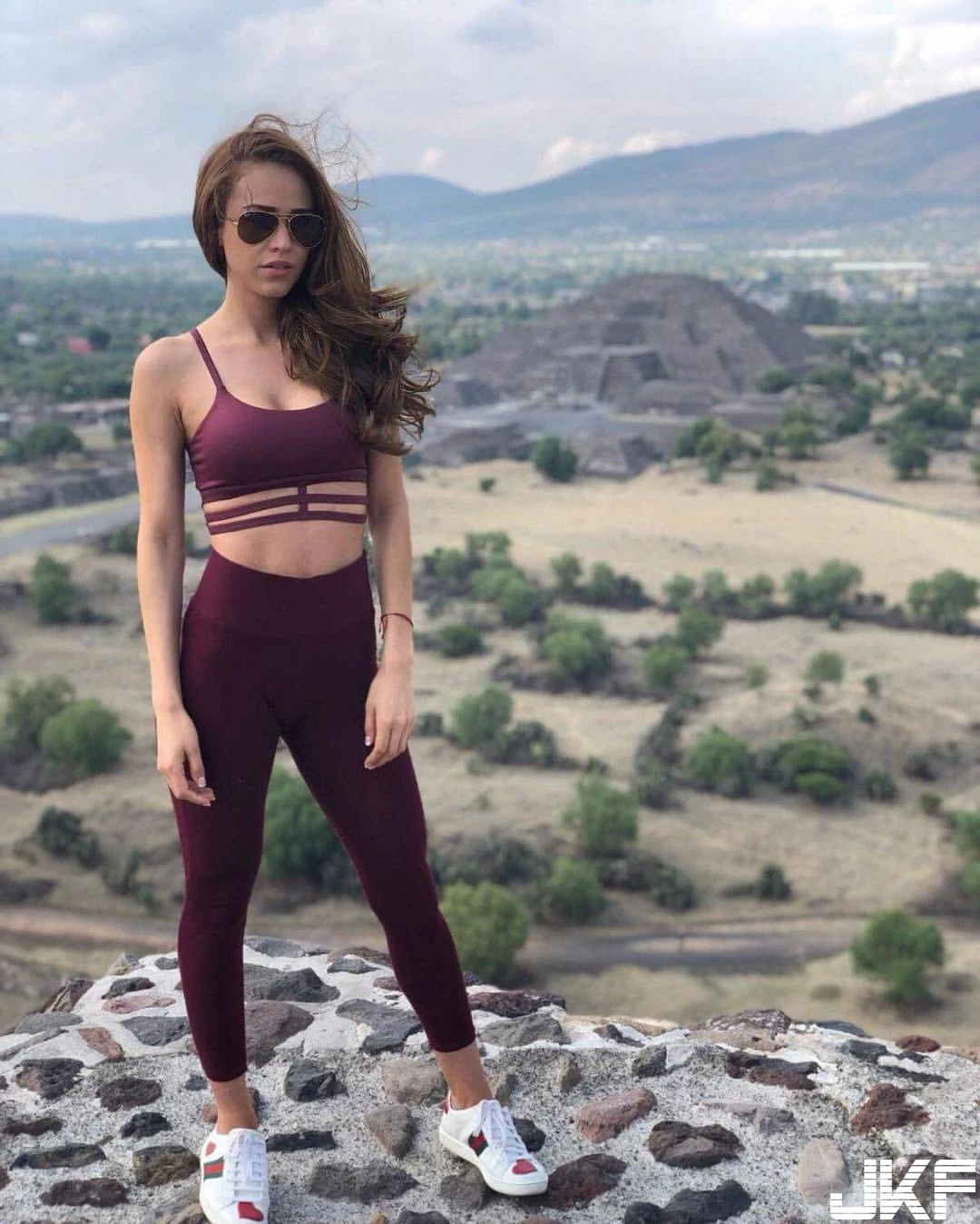 地表最辣氣象女主播 Yanet Garcia 上傳超多福利照誠意十足啊-2