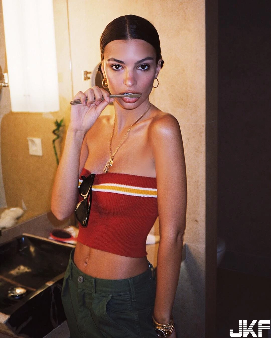 最胸女模 Emily Ratajkowski 這等身材太犯規-14