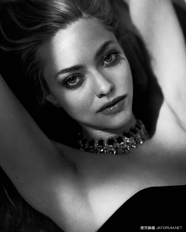 亞曼達塞佛瑞Amanda Seyfried火辣登西班牙版《Glamour》雜誌 化身貓女郎-9