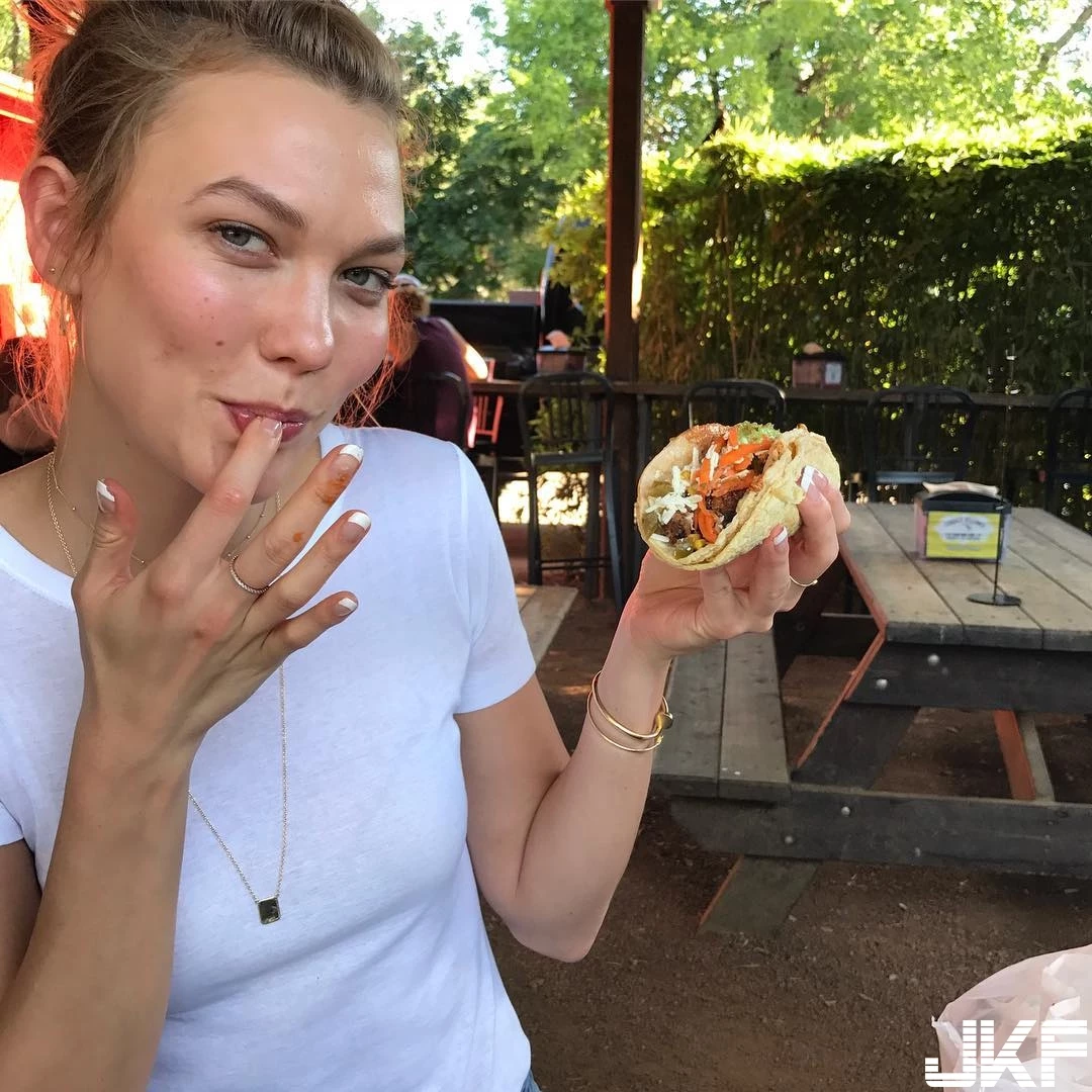 維多利亞天使 Karlie Kloss 天使般笑容配上那身材 喔屋太誘人吧-5