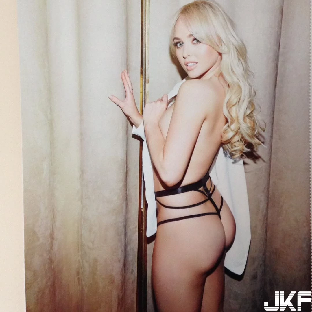 最美金髮女郎 Jorgie Porter 金髮露出美乳美尻-9