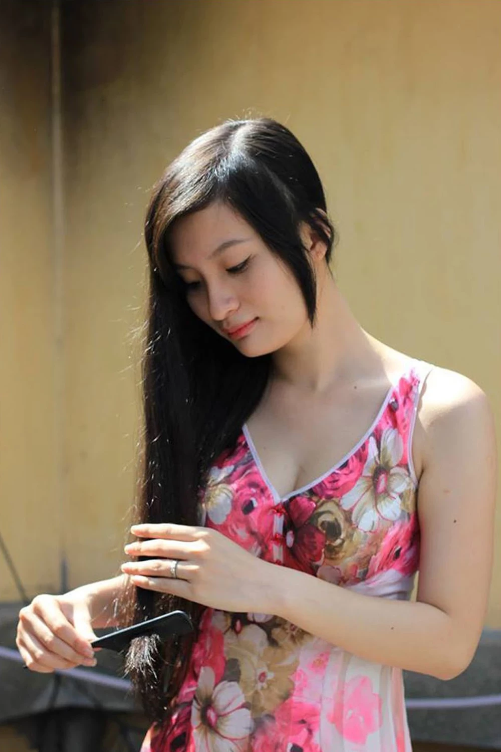 越南裸模 Thùy Duyên 一個很難選擇照片卡的女孩-31