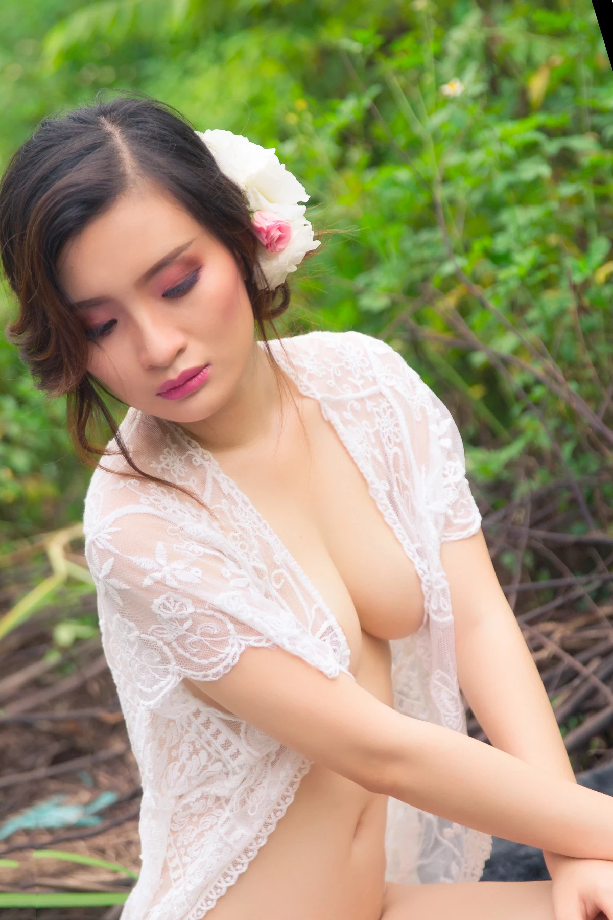 越南裸模 Thùy Duyên 一個很難選擇照片卡的女孩-72