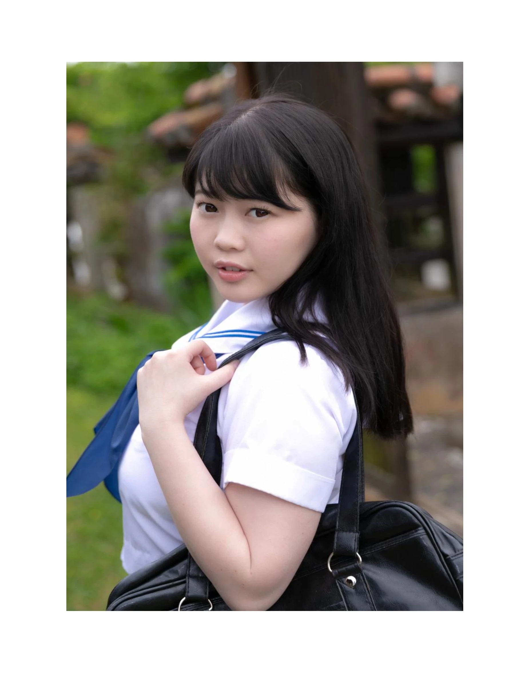 伊川愛梨 卒業旅行 夏 寫真集 J罩杯偶像美少女傳説-15