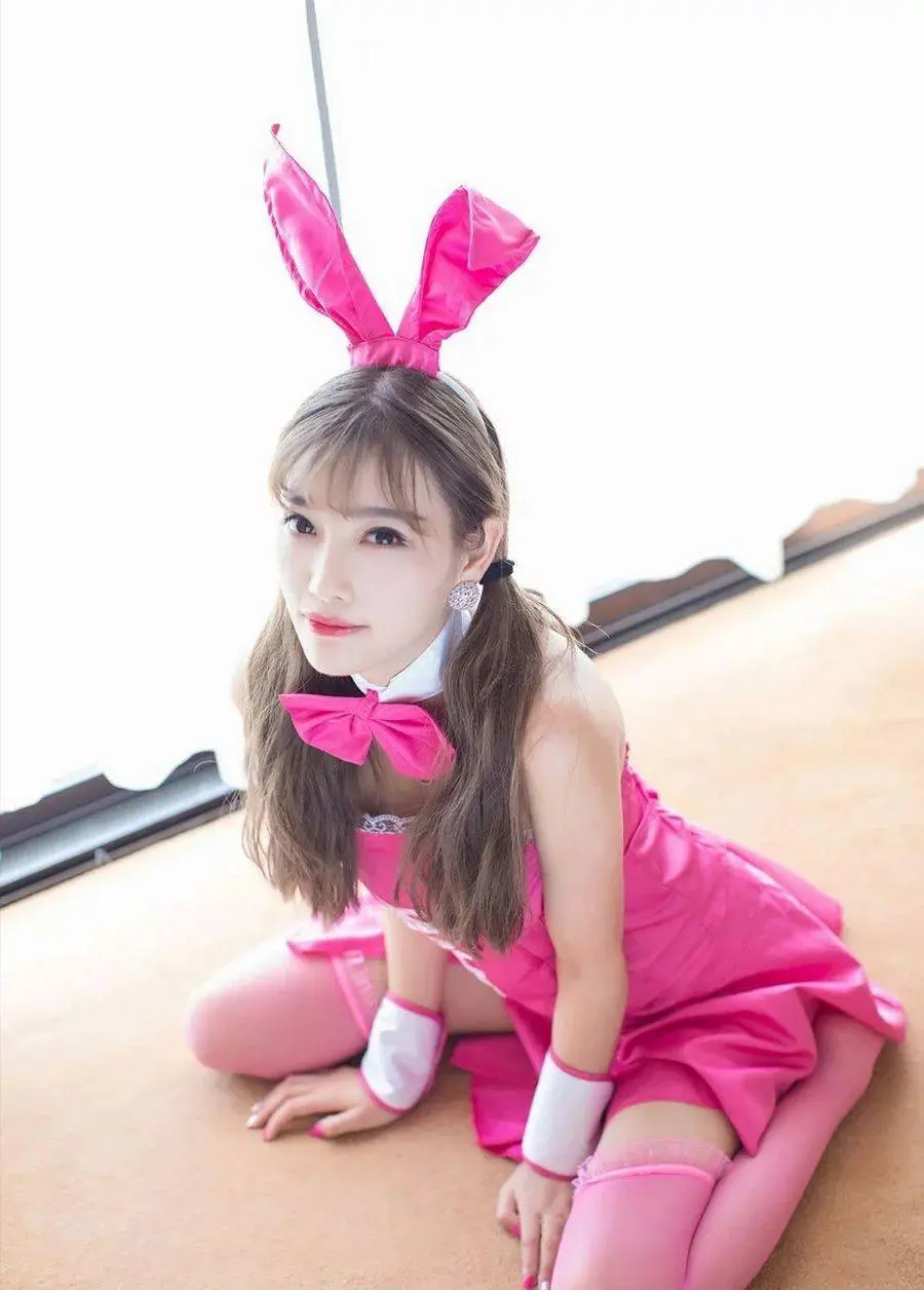 粉色蕾丝靓丽可爱兔女郎-9